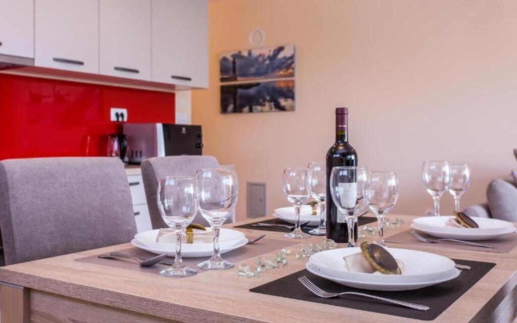Apartments Marina มาลินสกา ภายนอก รูปภาพ